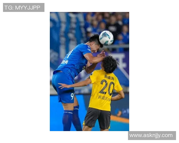 南京足球队在最新足球状态排行榜中荣登第9名展现出强劲实力与潜力 南京足球队在最新足球状态排行榜中荣登第9名展现出强劲实力与潜力