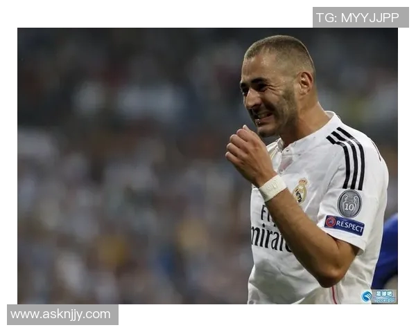 本泽马在足球世界的传奇旅程与未来展望分析