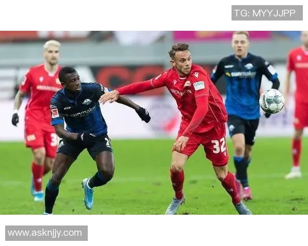 柏德博恩与菲尔特的精彩对决分析及比赛前瞻