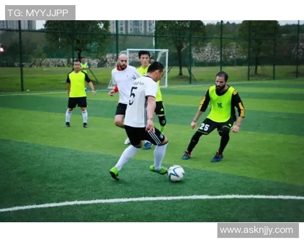 波兰与捷克热身赛精彩对决展现足球魅力与团队精神