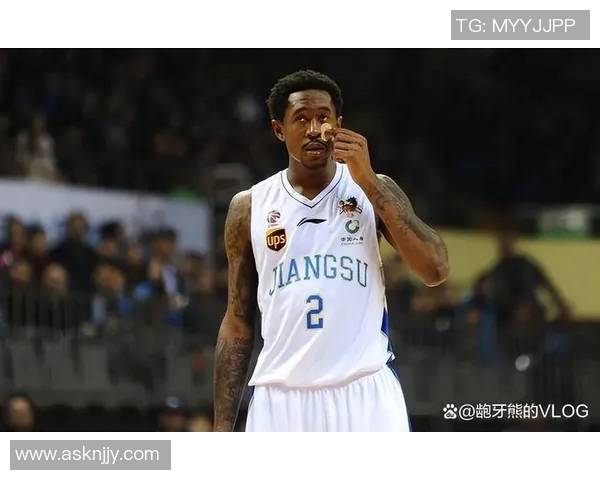 马尚布鲁克斯的篮球生涯与成就分析及未来发展展望 马尚布鲁克斯的篮球生涯与成就分析及未来发展展望